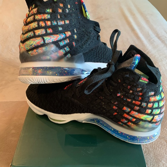 Lebron XVI Basketball Shoe ~Size 8.5 Men’s - Picture 1 of 5